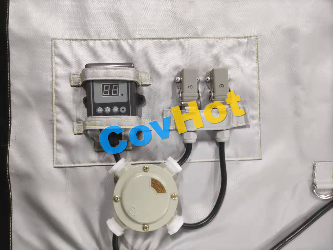 電伴熱<a href=http://jiesaco2.com/e/tags/?tagname=%E4%BF%9D%E6%B8%A9%E5%A5%97 target=_blank class=infotextkey>保溫套</a>